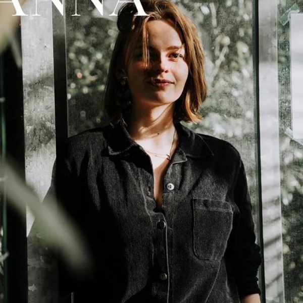 Johanna 800x800